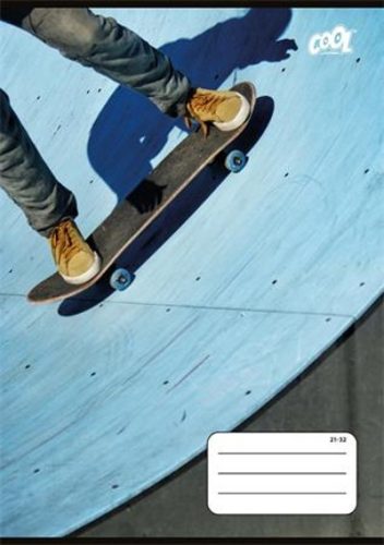 Sport COOL BY VICTORIA Gördeszka vonalas füzet (A5/21-32)